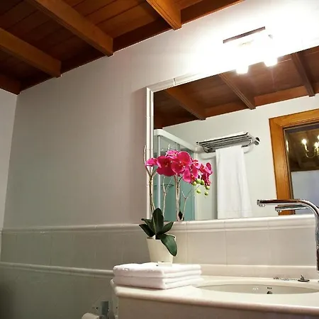 Emblematico San Agustin Икод-де-лос-Винос