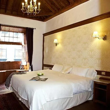 Отель Emblematico San Agustin Икод-де-лос-Винос